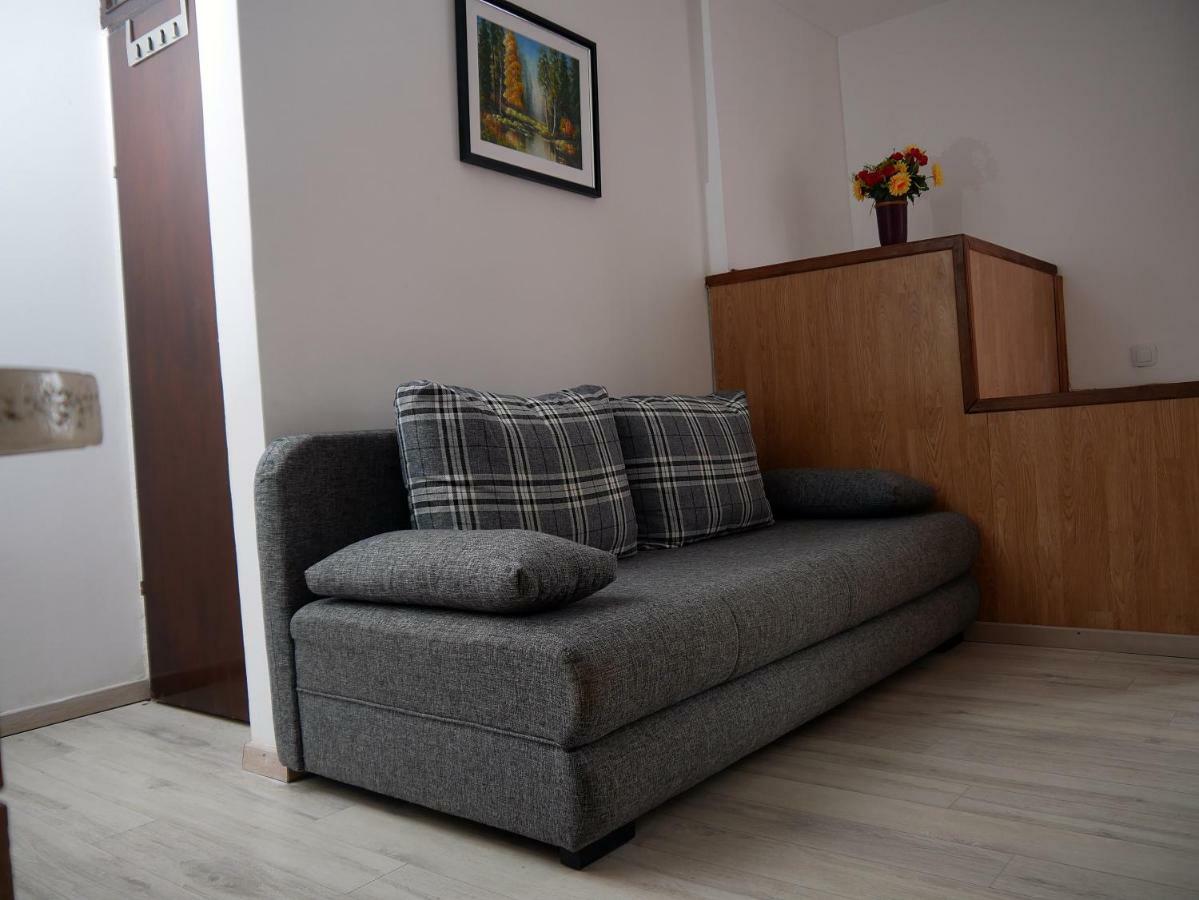 Apartment Gaga And Nia Krk Town Exterior foto